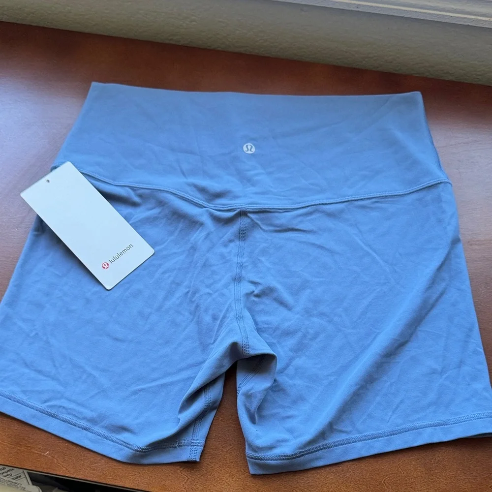 lululemon Align High Rise Short 6” Sky Blue Bike Shorts - Picture 1 of 5